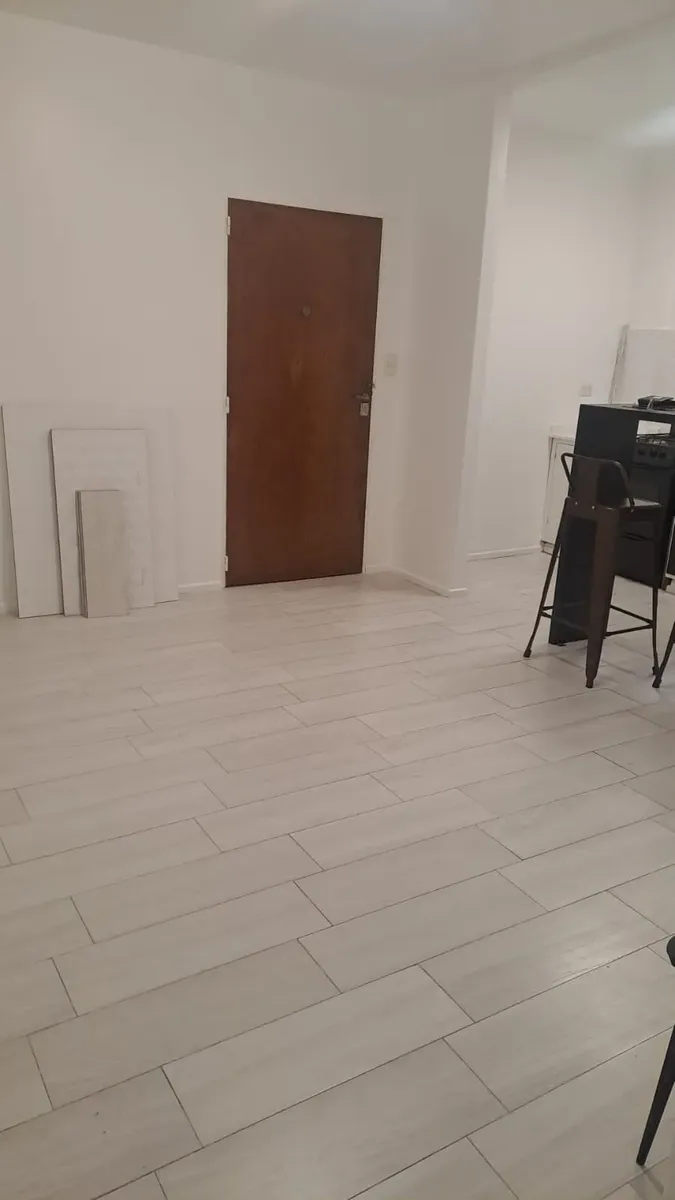 2 Amb Con Patio- Totalmente Reciclado- A Media Cuadra Av La Plata