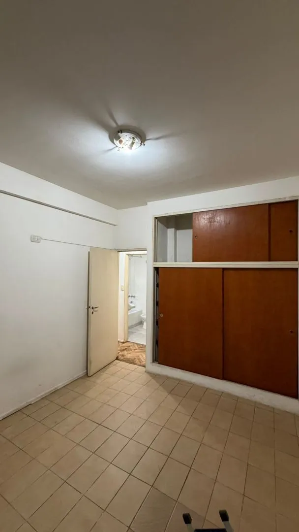 Reservado. Recoleta - Peña 2000. Alquiler 2 Ambientes Con Patio