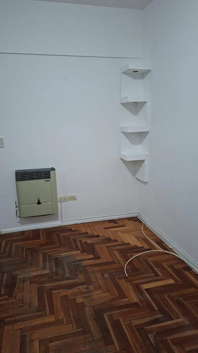 Departamento De Dos Ambientes Y Medio En Alquiler En Avellaneda