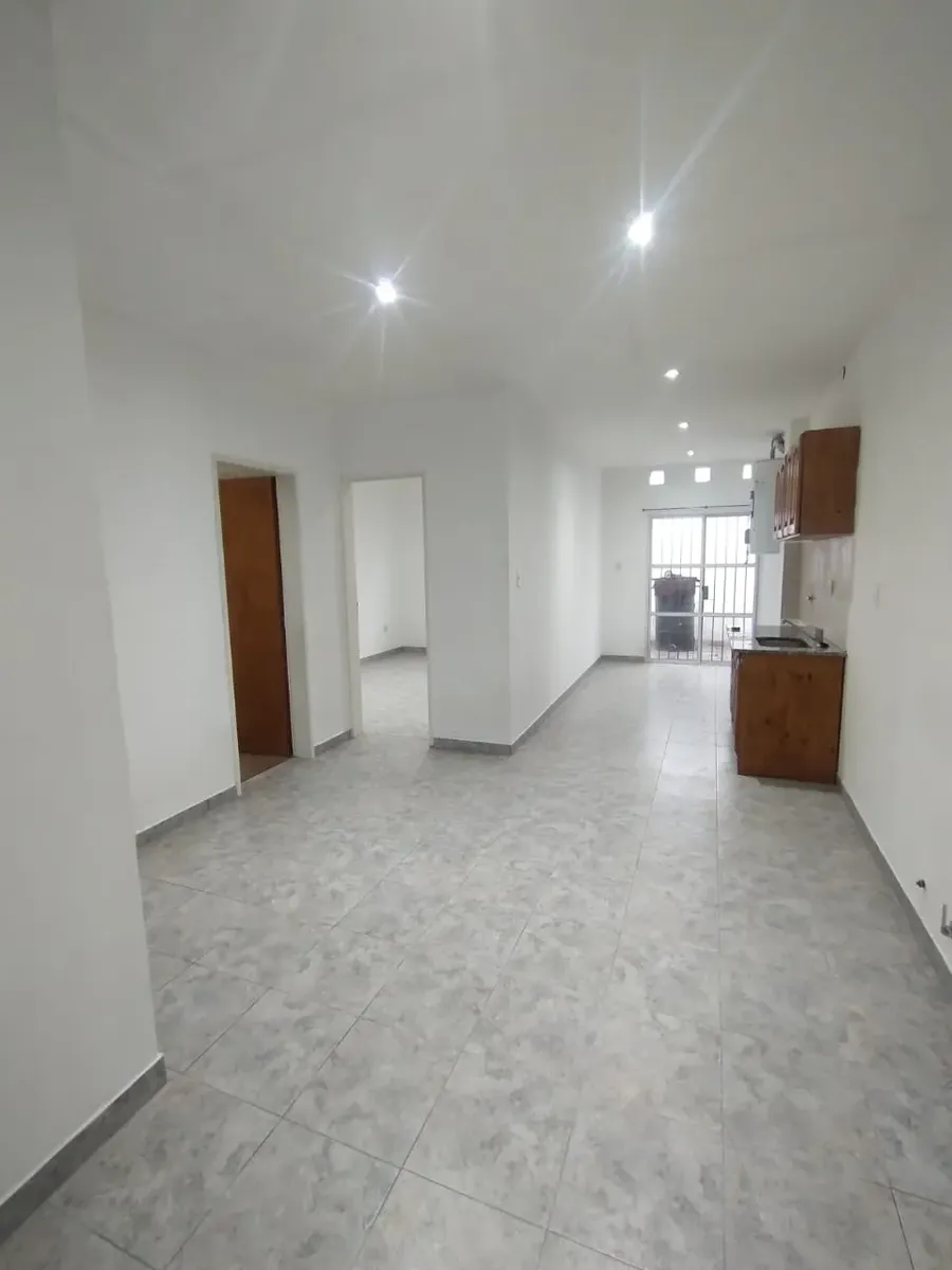 Se Alquila Departamento De 2 Ambientes Ph En Padua, Sin Expensas
