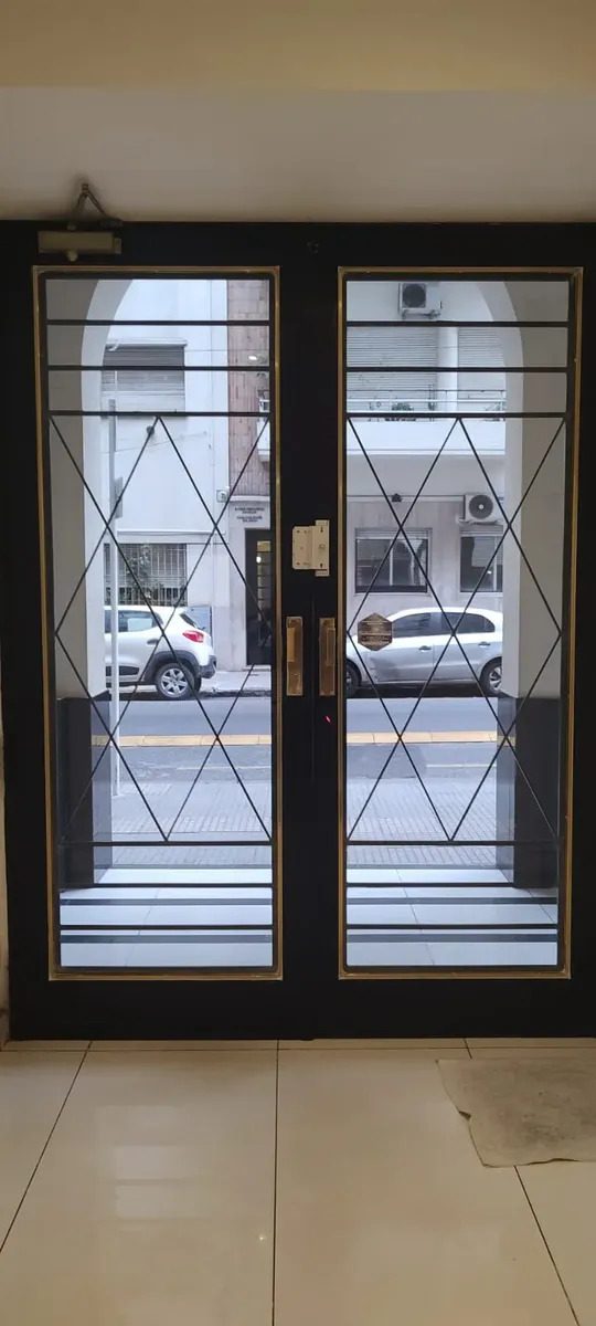 Monoambiente Dividido - Alquiler - Edificio De Categoria - Recoleta