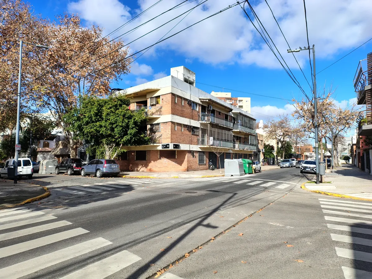 Departamento 3 Amb Pta. Baja Al Frente-liniers