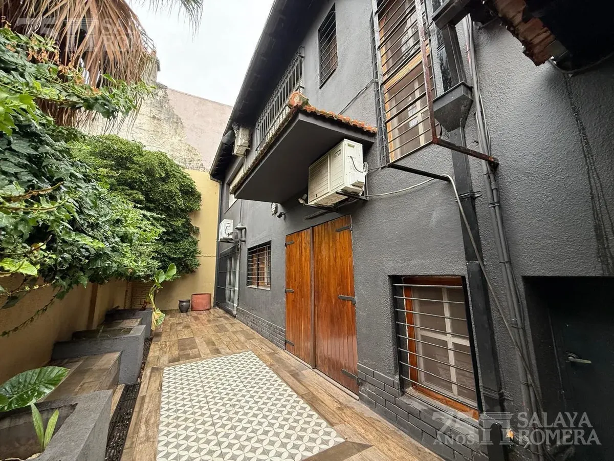 Casa En Olivos En Alquiler, 7 Ambientes