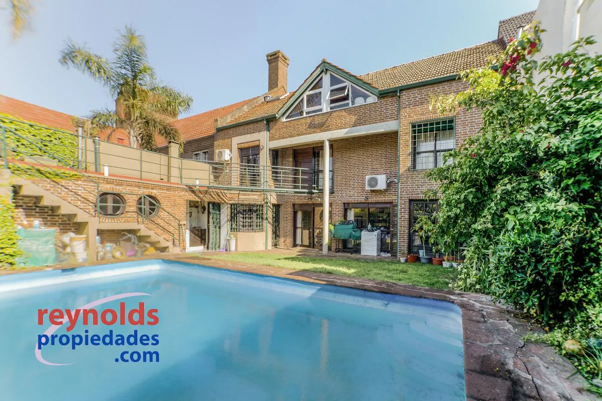 House in gated area with pool