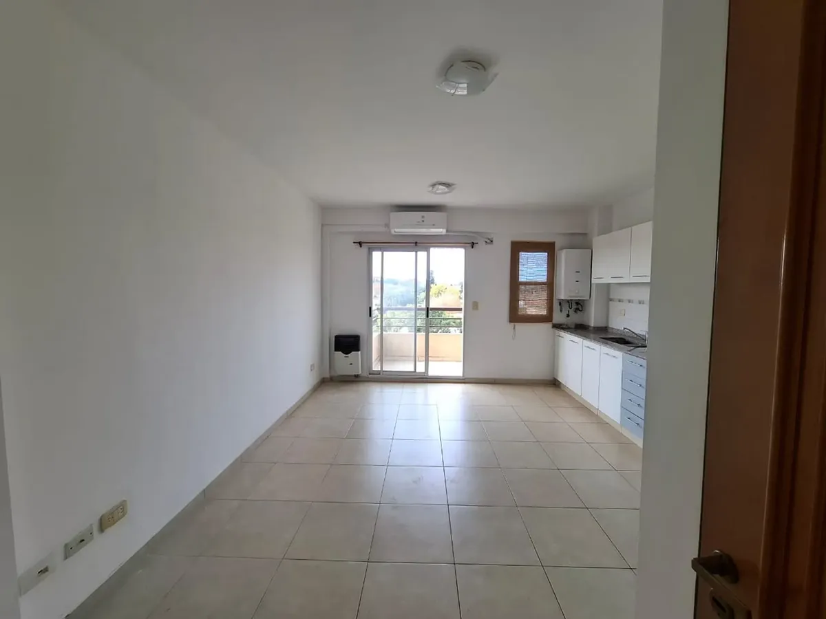Alquiler - Departamento 2 Amb C/cochera - Victoria