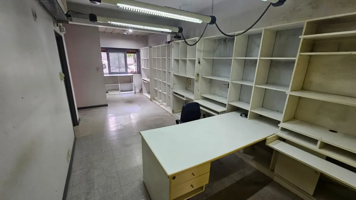 Furnished office/consulting space near Plaza Villa del Parque