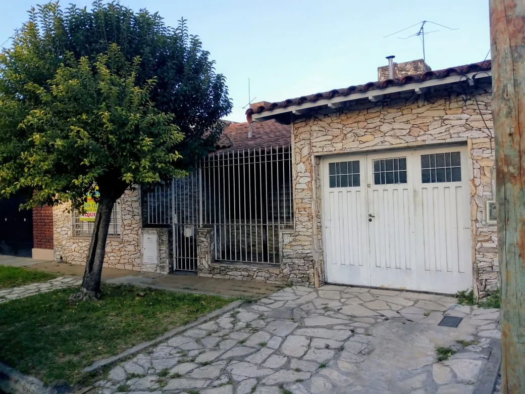 Casa En Alquiler Villa Tesei Hurlingham