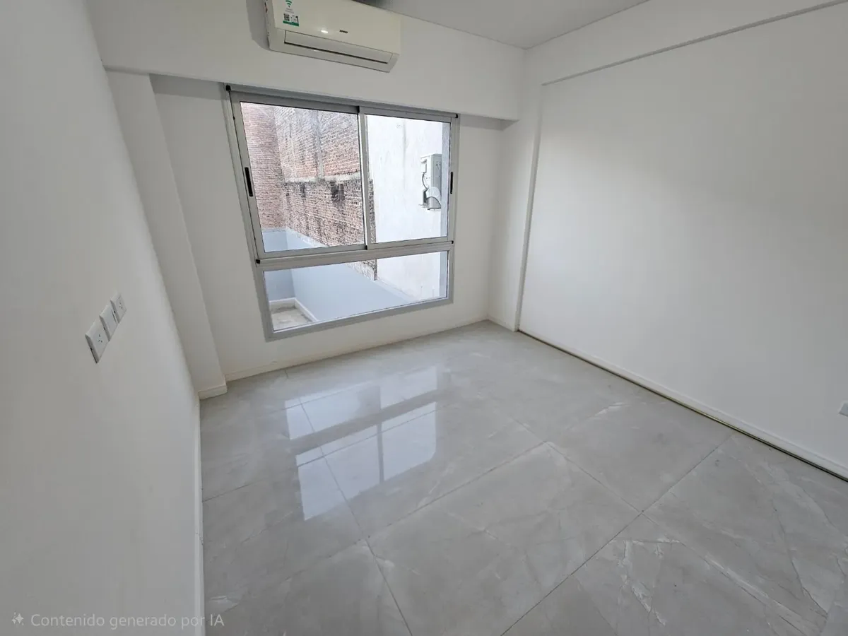 2 ambientes con patio a estrenar