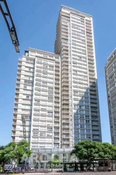 Piso 23 con vista ciudad y río