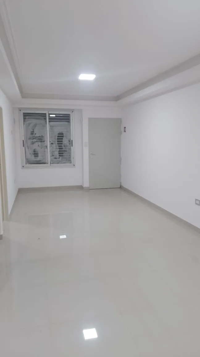 Ground floor front-facing, integrated kitchen