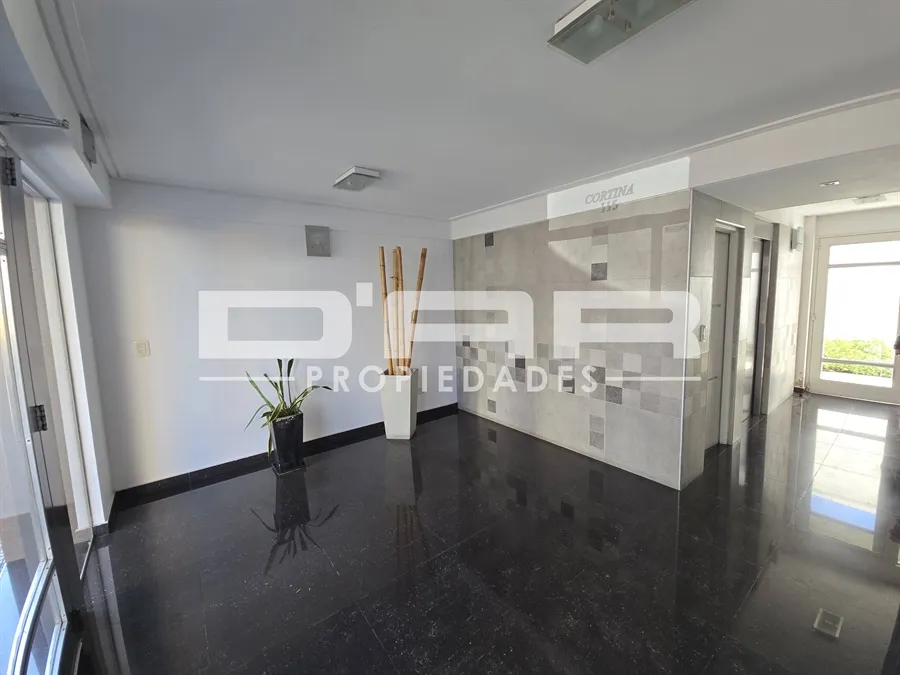 Alquiler Departamento De 3 Ambientes Con Balcón Aterrazado Con Parrilla + 2 Cocheras - Cortina 100
