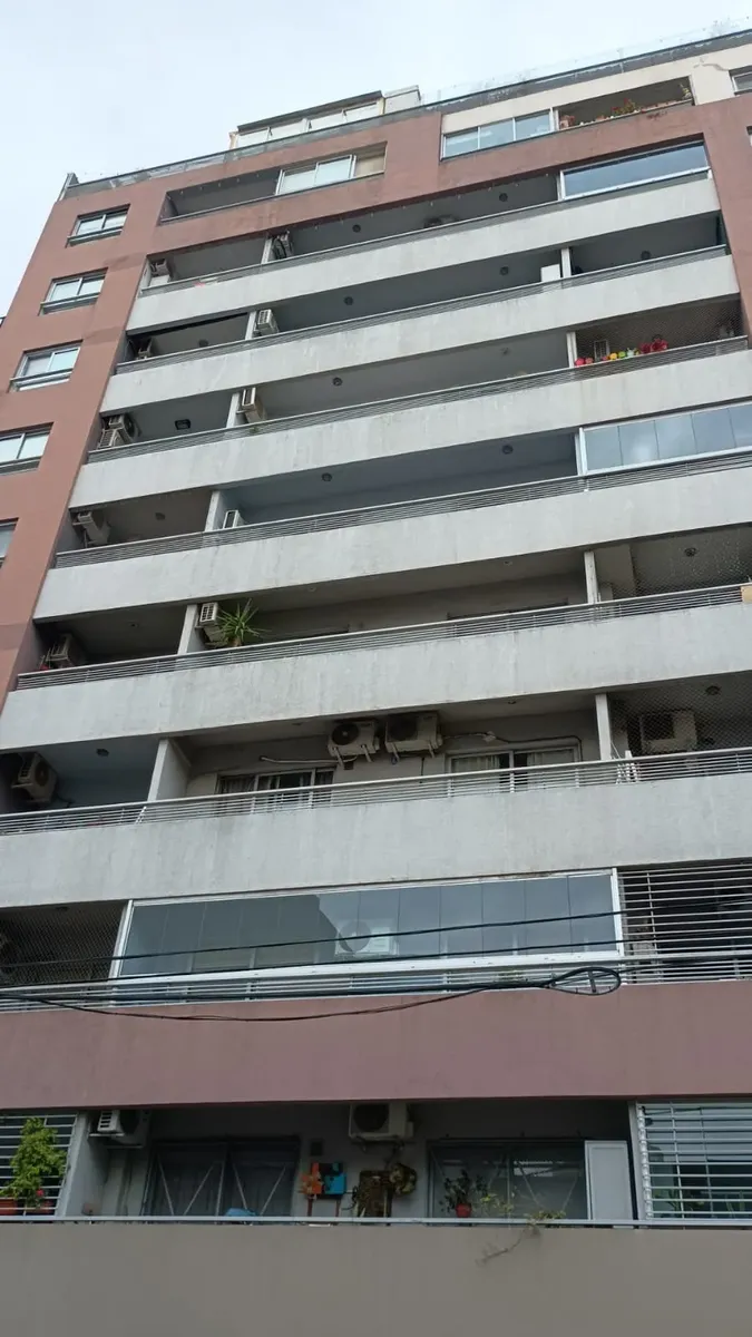 2 Ambientes Con Balcón Y Amenities  Excelente Estado  Barracas