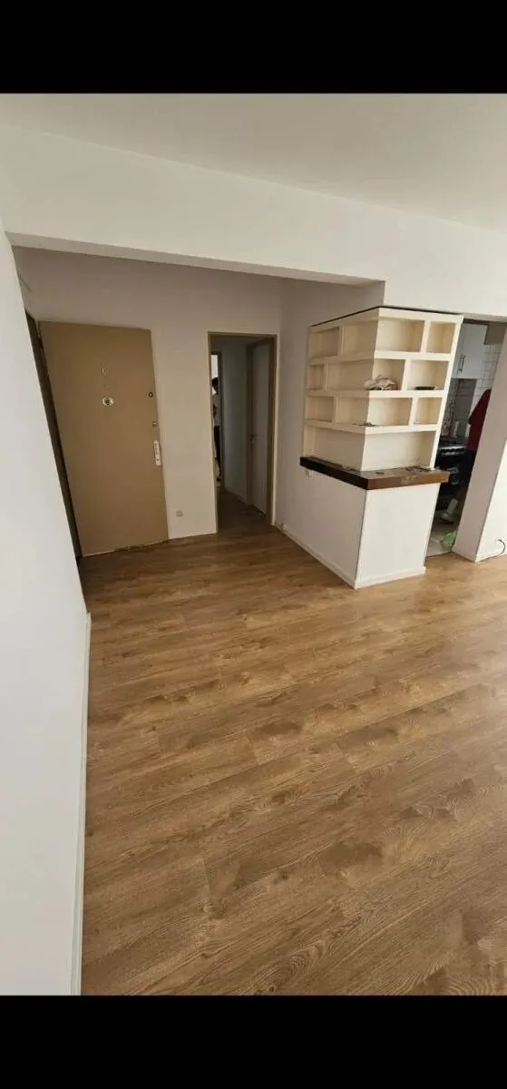 Departamento De Tres Ambientes En Alquiler