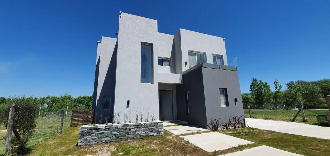 Casa en Vila Marina con pileta