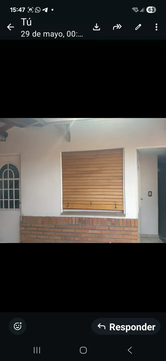 Excelente Casa De 6 Dormitorios Y Un Studio O Consultorio. 5 Baños, Ascensor , Dos Patios, Dos Balcones, Parilla, Aire Acondicionado Central Frio/ Calor. Ideal Para Matrimonio Con Hijos U Oficinas