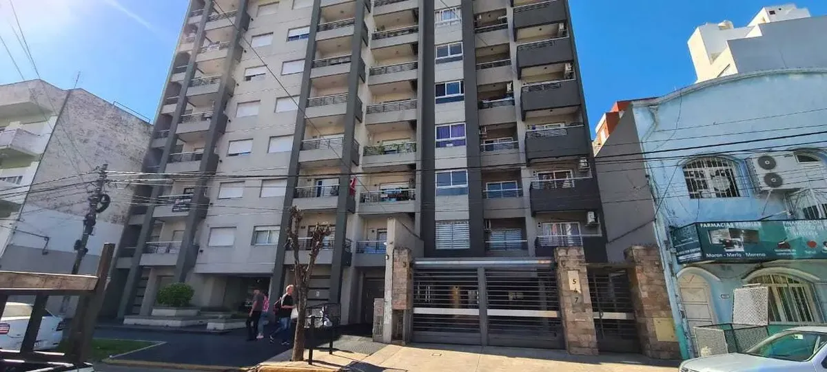 5th floor with balcony and equipped kitchen