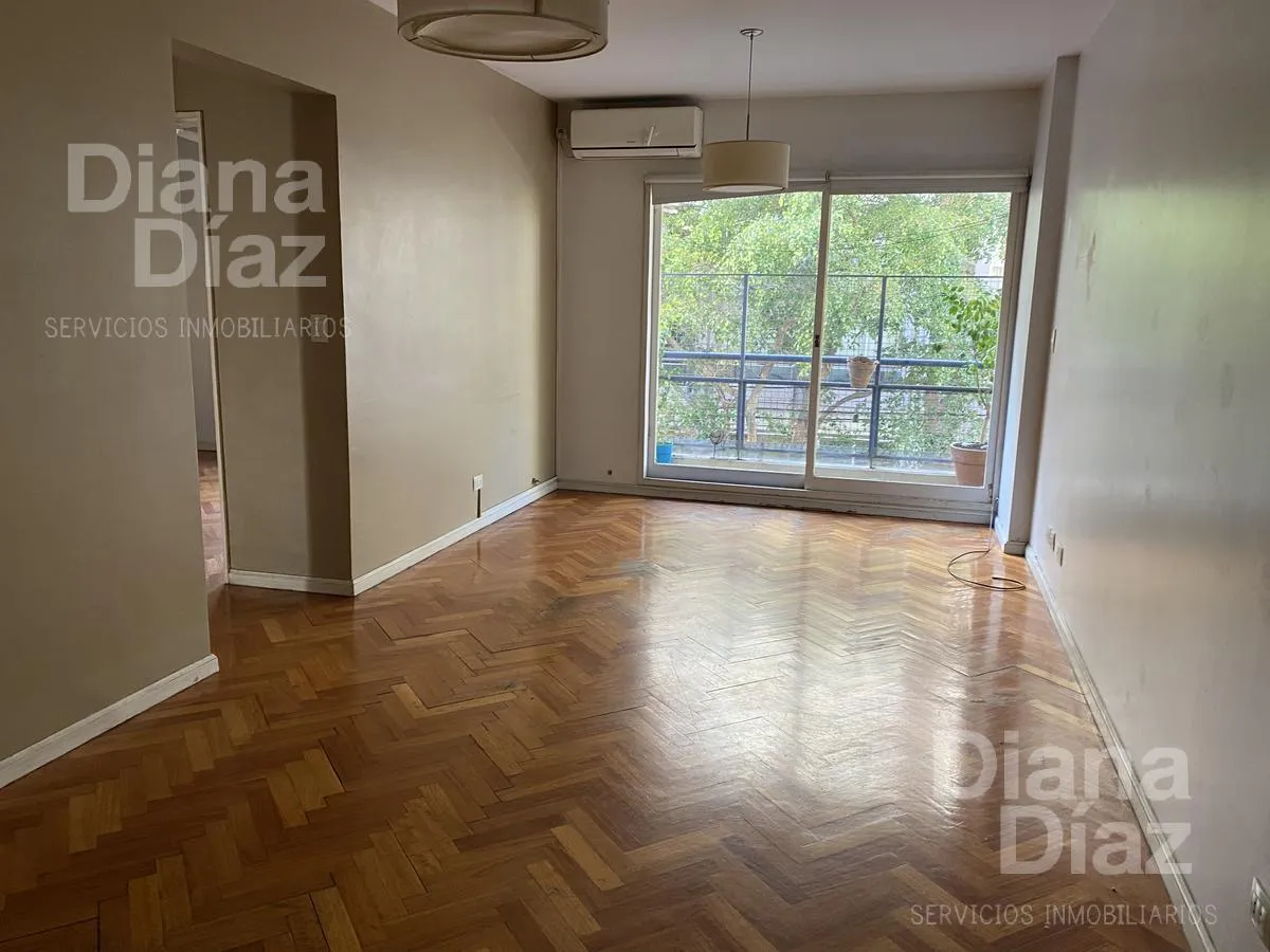 3-room front-facing unit with balcony