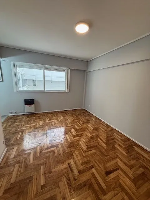 Impecable. Monoambiente A Media Cuadra Del Subte, Apto Prof