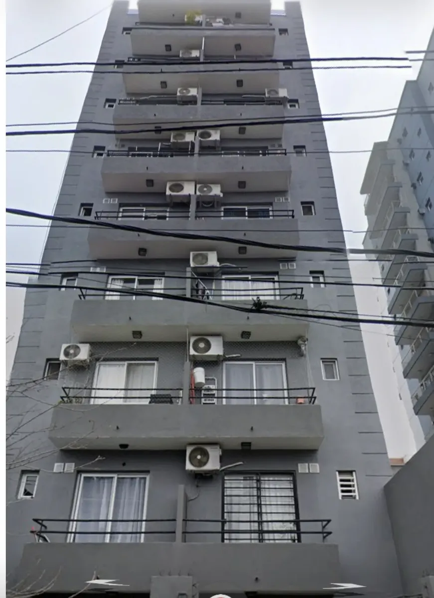 Departamento 2 Amb. Caseros. Luminoso Y Muy Bien Ubicado