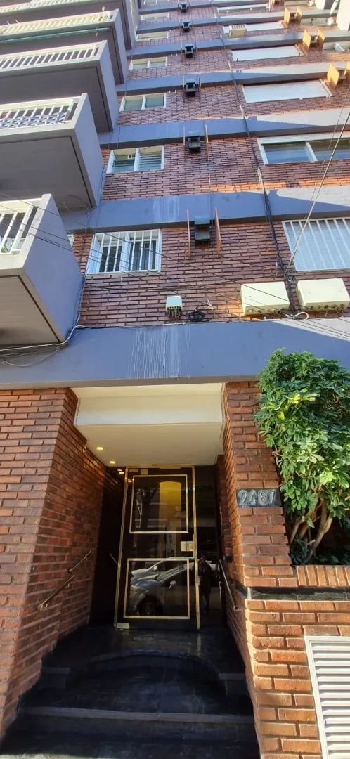 8° piso, 3 ambientes Olivos