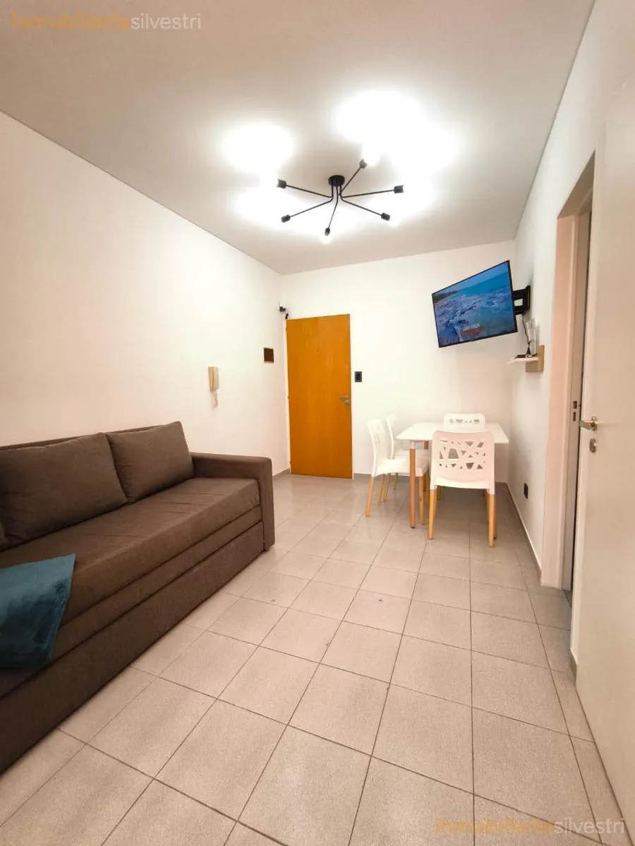Departamento En Alquiler Temporario En La Plata Completamente Amoblado