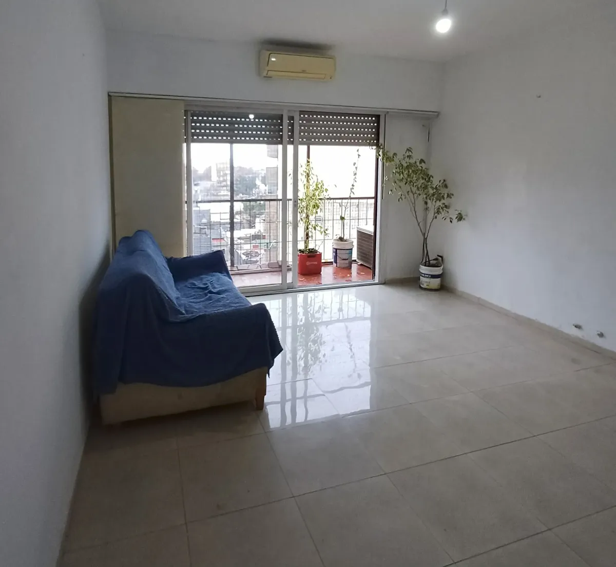 6th floor, east-facing balcony