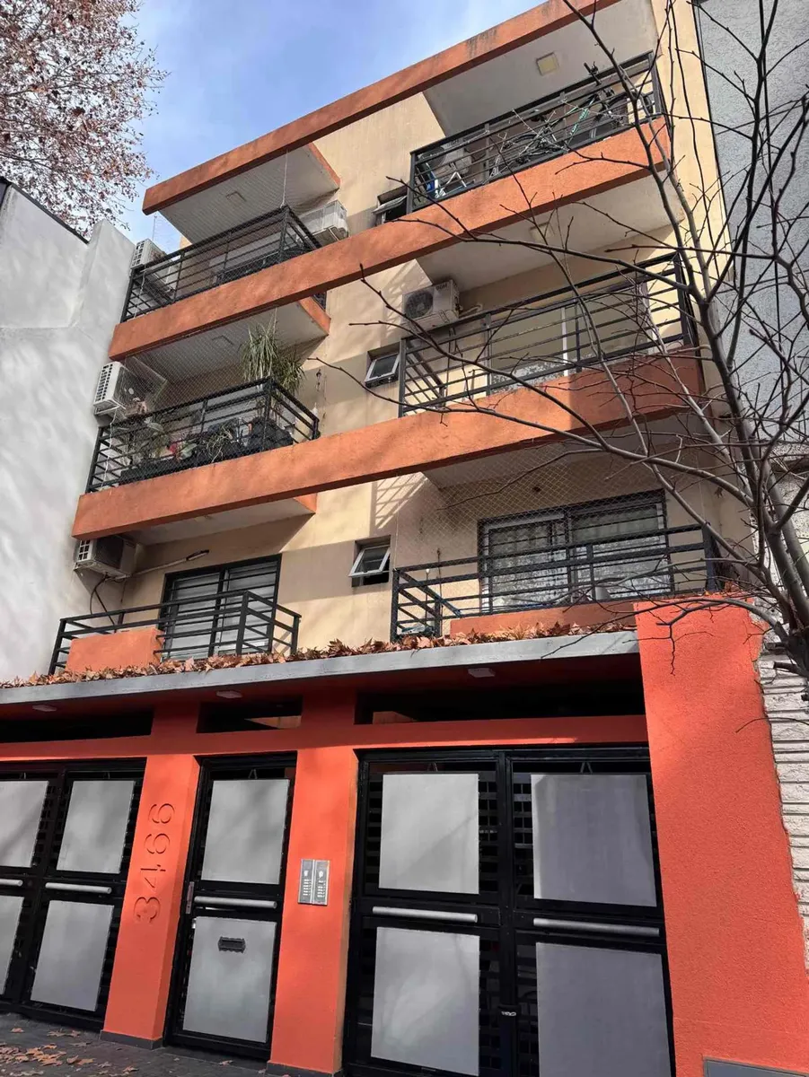 Monoambiente con balcón, 1er piso