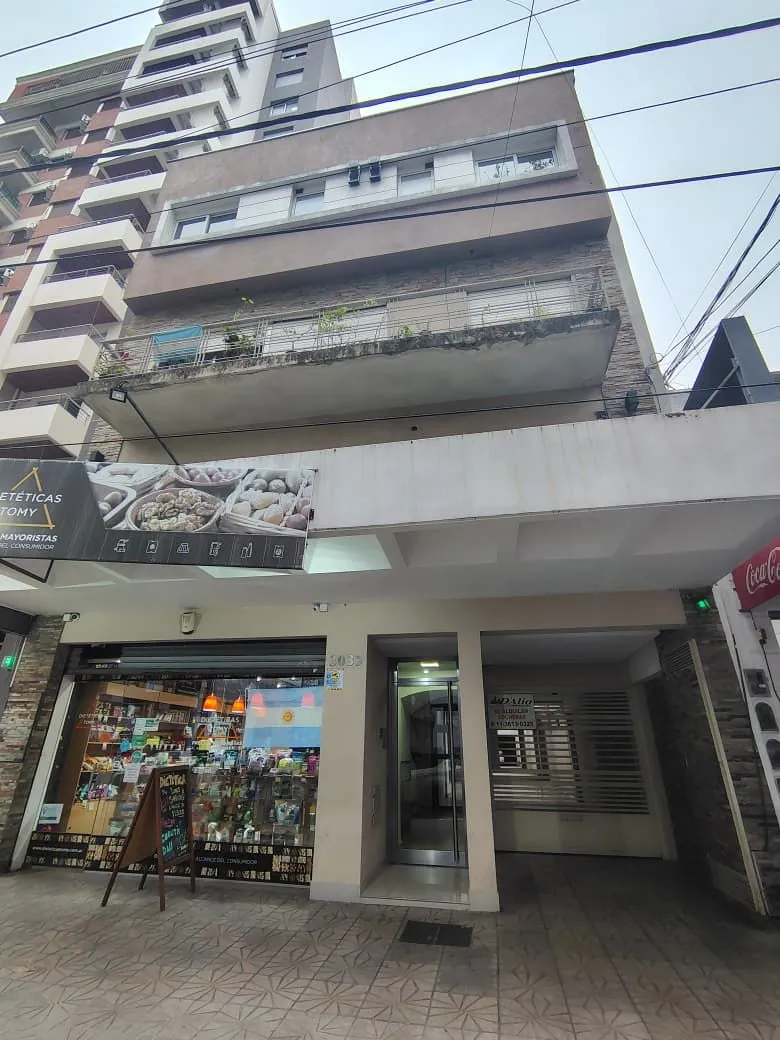 Dpto 2 Amb En Alquiler, Pleno Centro De Lanus