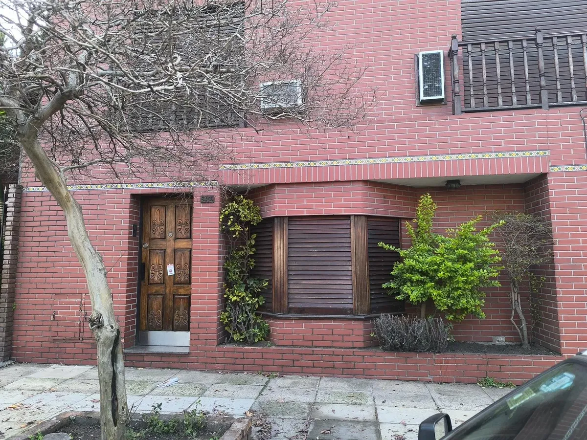 3-level PH with patio