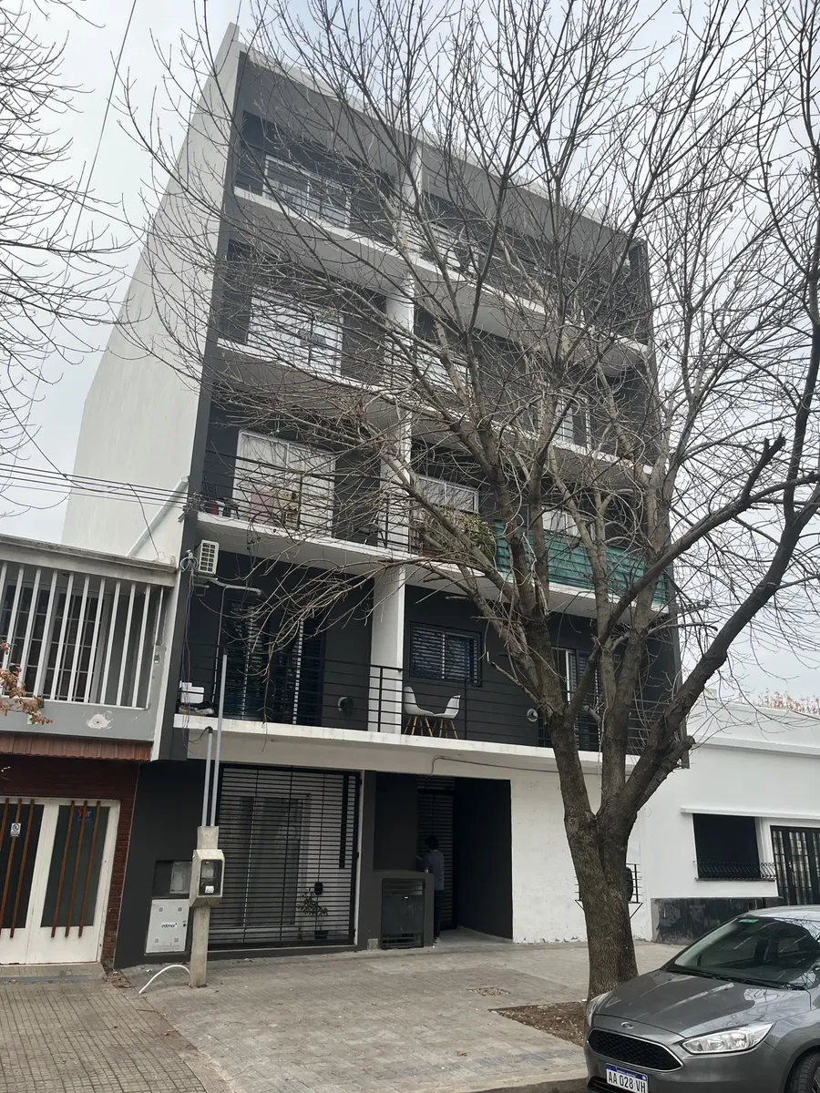 Monoambiente En Alquiler. La Plata