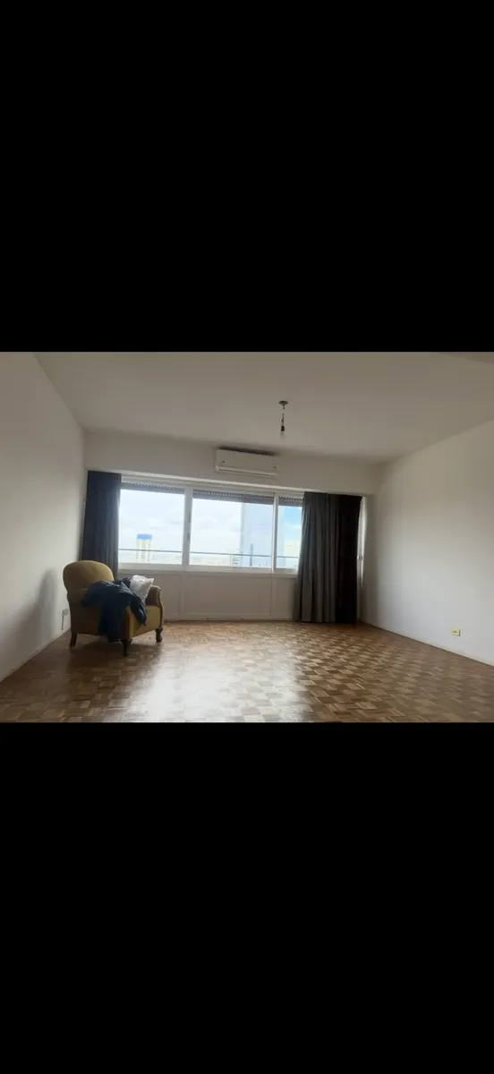 Alquilo Duplex. Piso 26 En Dos Plantas . 2 Dormitorios . Cochera Fija Cocina Separada .baño Completo