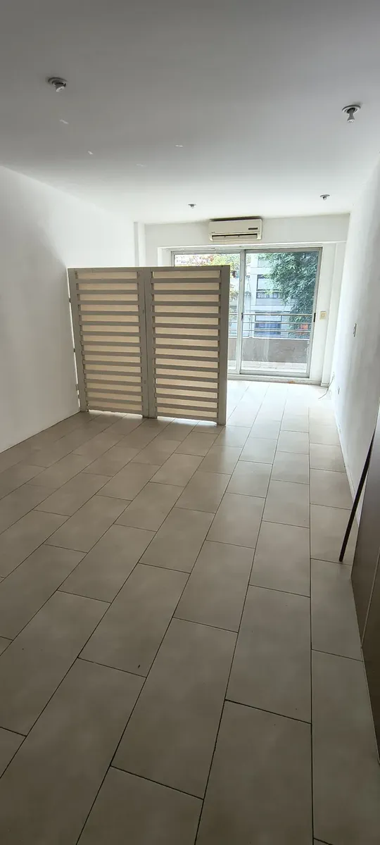 Amplio Departamento De Un Ambiente Con Balcón Y Amenities: Terraza, Parilla, Pileta Y Laundry - Álvarez Thomas 2900, Villa Urquiza