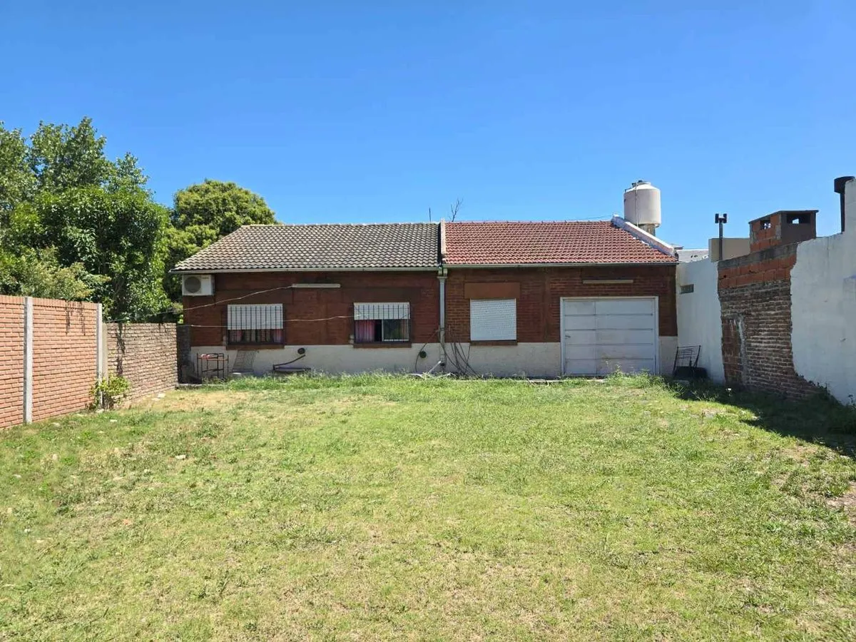 Alquiler Casa 4 Ambientes Jardin Cochera