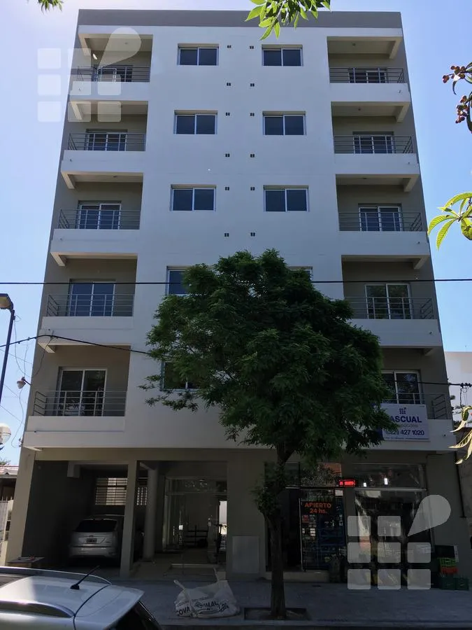 1 dormitorio, 50 m², cocina con barra