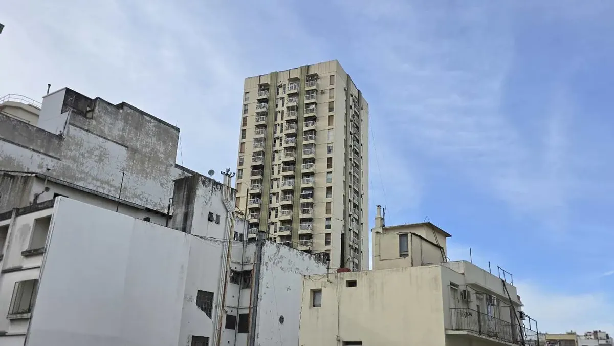 6to piso al frente con balcón