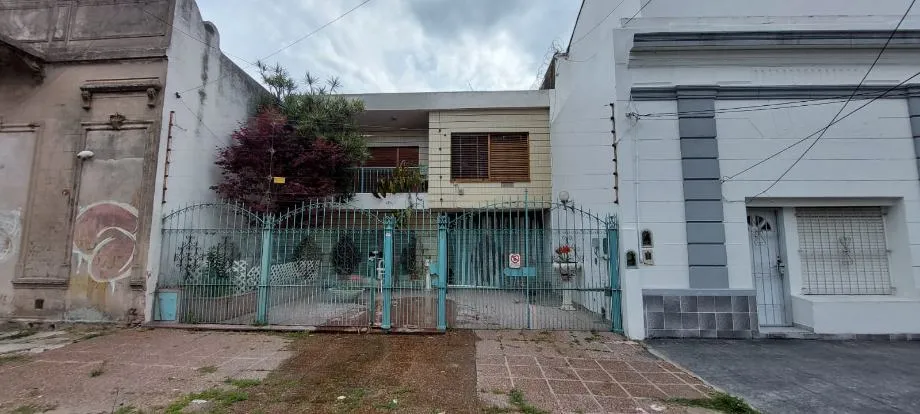 Casa Para 2 Familias En Alquiler En Wilde