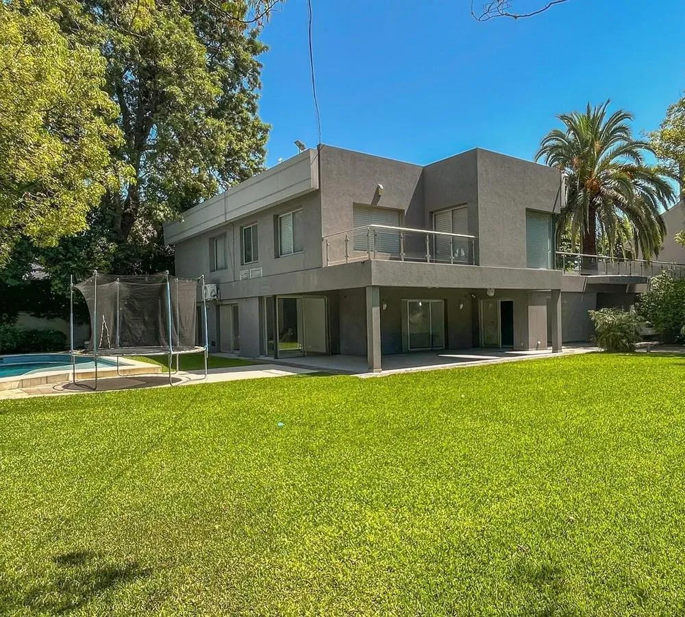 Casa En Alquiler En Martínez, San Isidro, G.b.a. Zona Norte