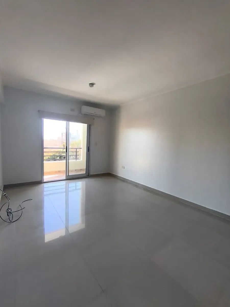 Departamento En Alquiler, La Plata