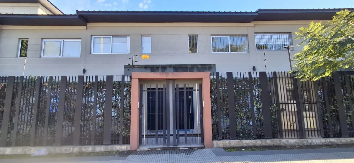Duplex eléctrico con patio y SUM