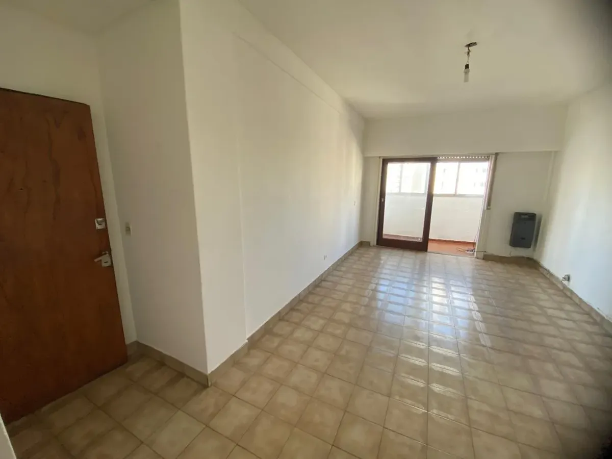 1BR, semi-covered balcony