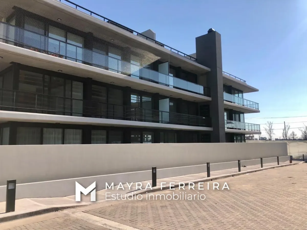 3-room apartment with balcony