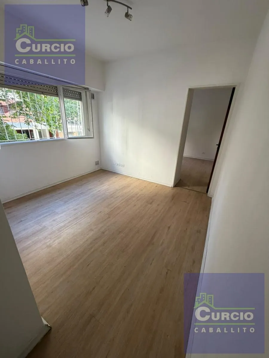Departamento Dos Ambientes En Alquiler En Caballito