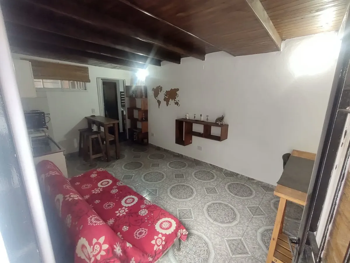 Depto 2 Amb San Andres, Sin Expensas - Con Muebles - Para Una Persona Sin Hijos Chicos Ni Perros
