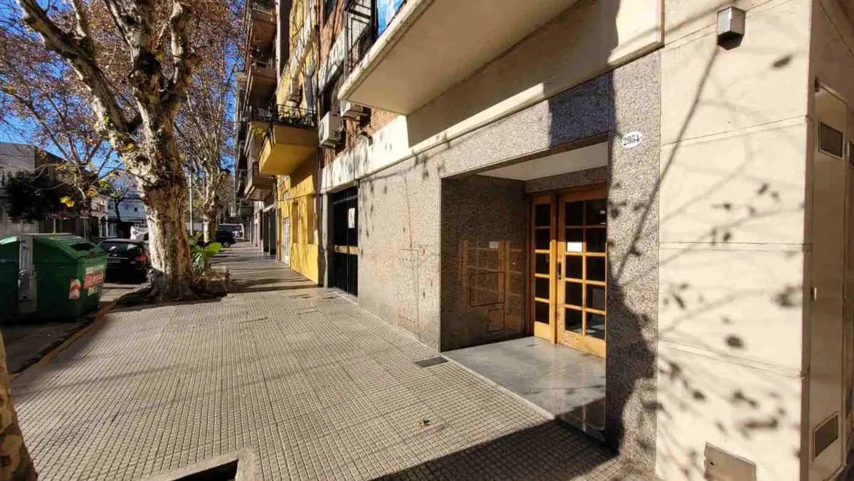 2nd floor rear-facing, balcony