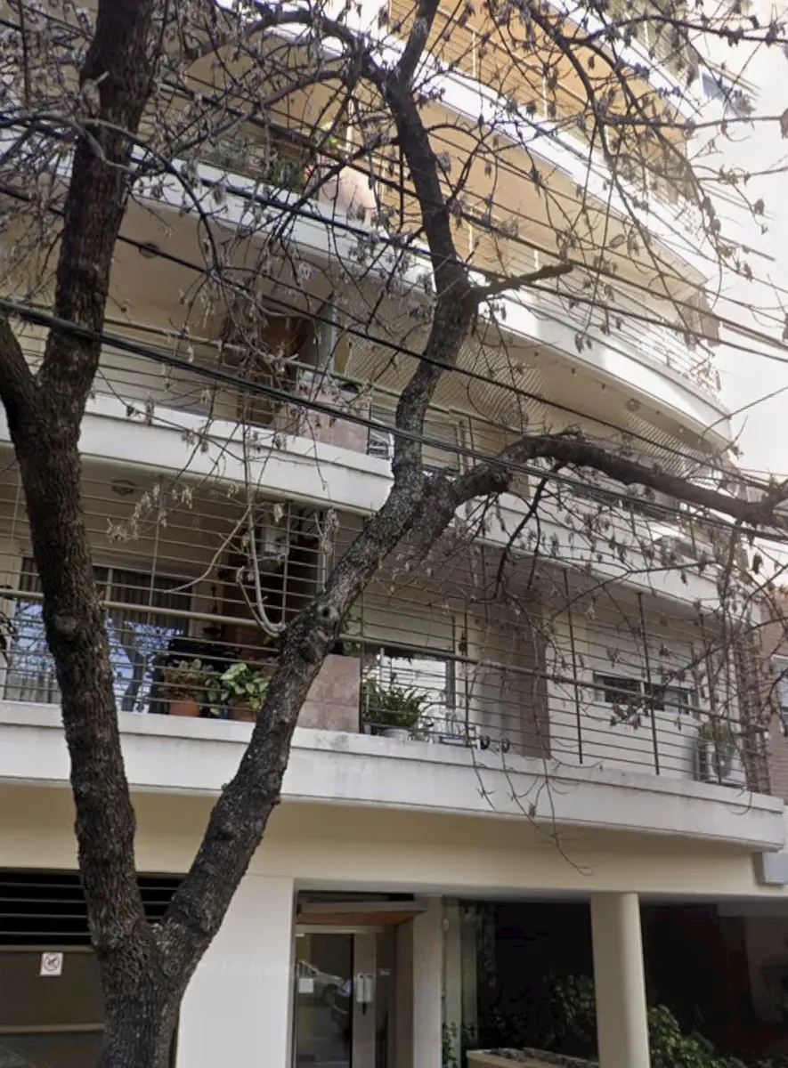 4to piso con balcón