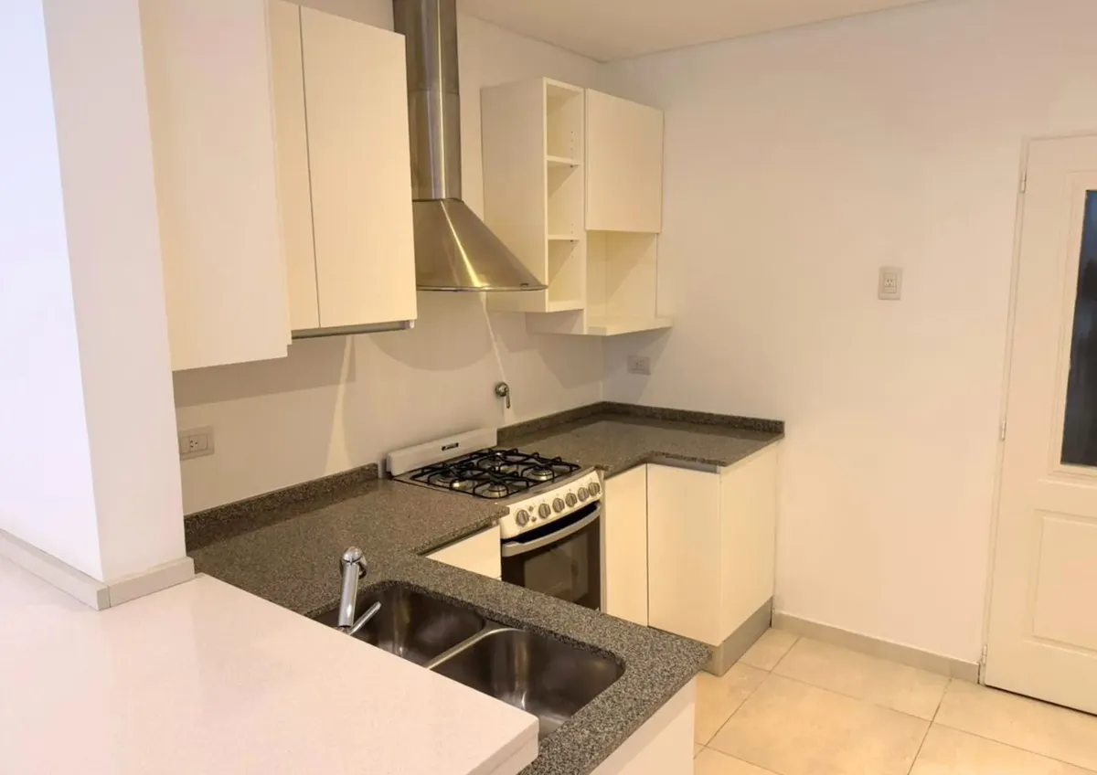3-room apartment with balcony in Belgrano