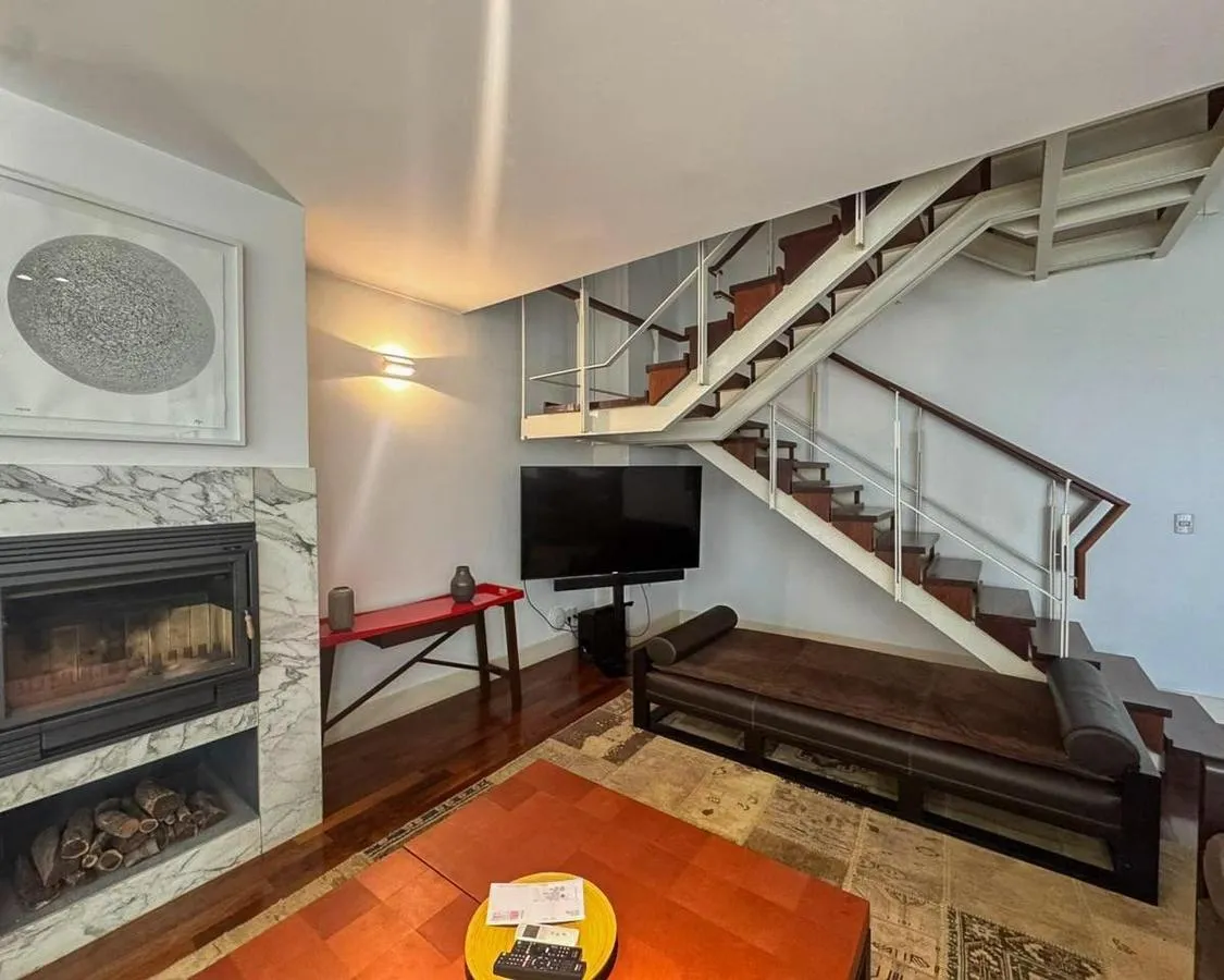 Penthouse triplex con terraza