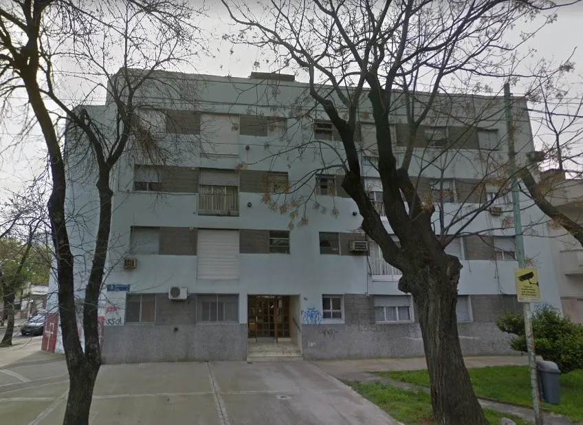 3 Ambientes 2° Piso Por Escalera