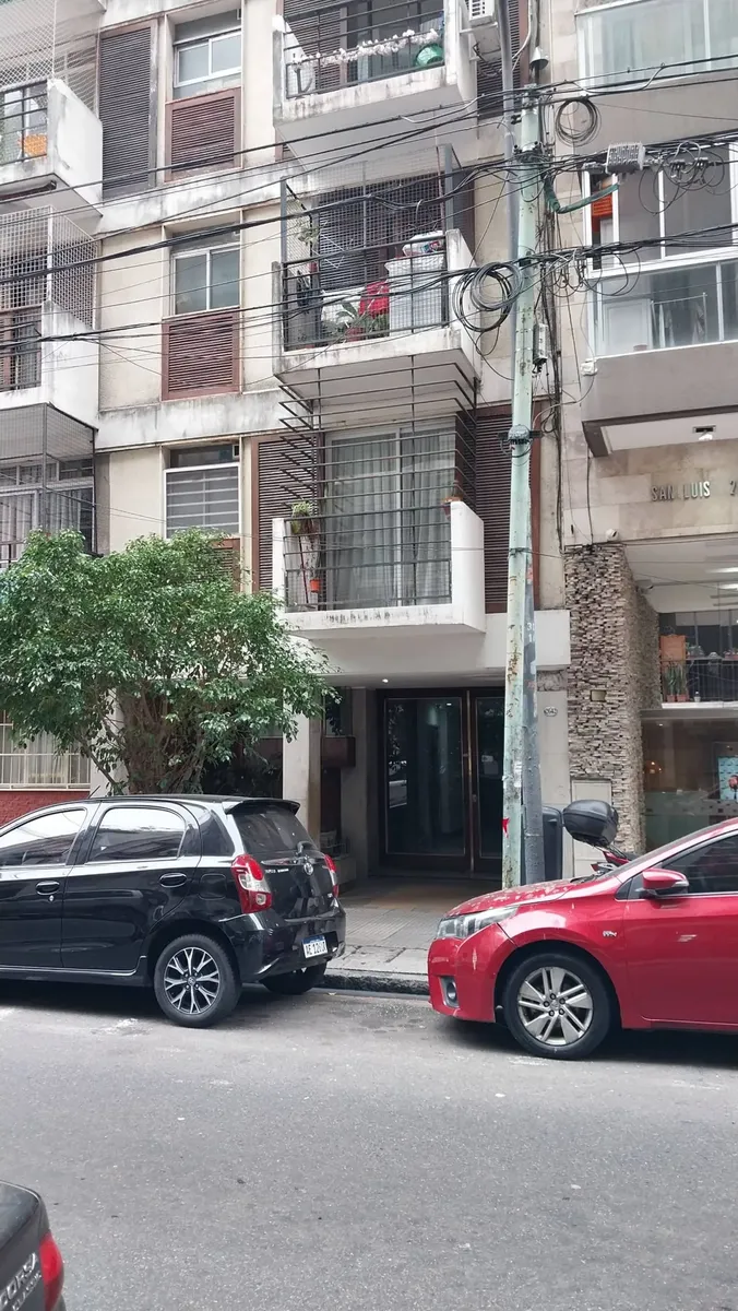 Monoambiente piso 9 con balcón