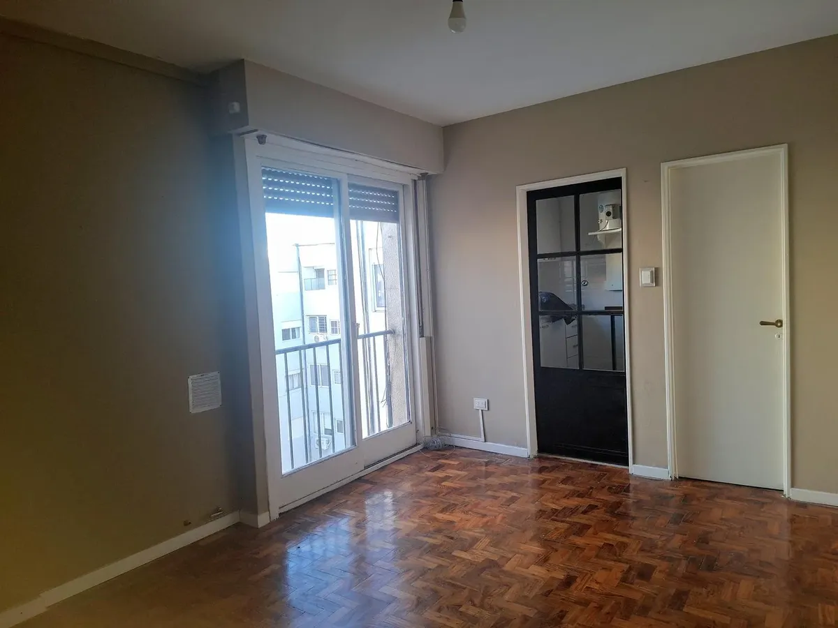 Monoambiente En Alquiler En Florida Mitre/este, Oportunidad